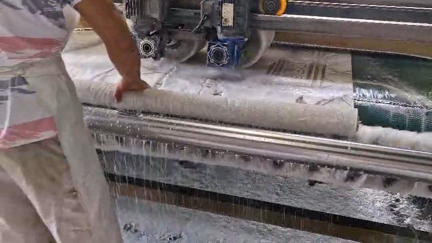 Halı Lekesi Nasıl Çıkar? 7 Etkili Yöntem